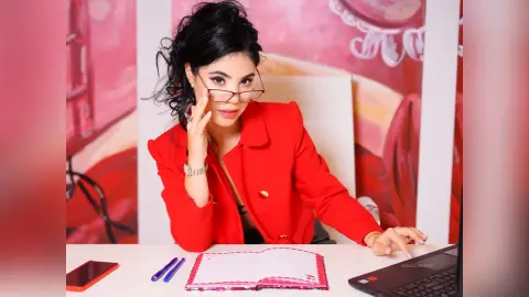 Kate — Your Sexy secretary