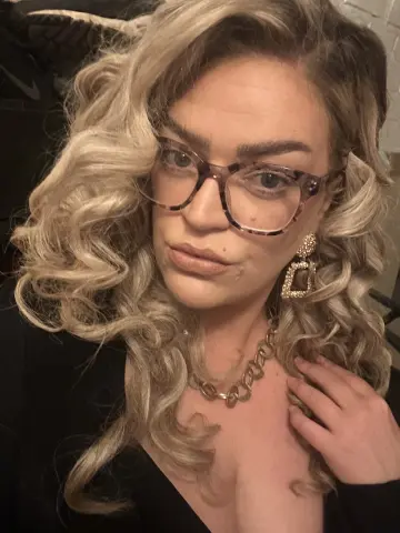curlycherryuk — Streamate Photos