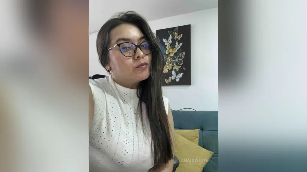 AnaidWhite — live cam
