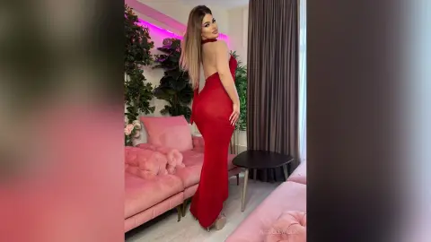 NicolleWillis — 🔥