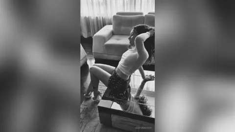 MarthiAdams — The attitude also seduces.