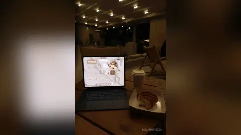 MelannyRizzo — Coffe time 