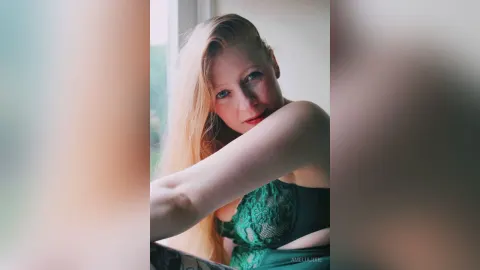 AmeliaJixie — Cute but sexy