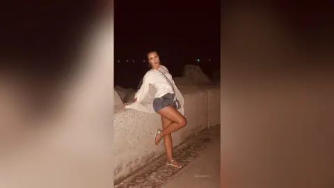 MariaDion — Tanned%20body
