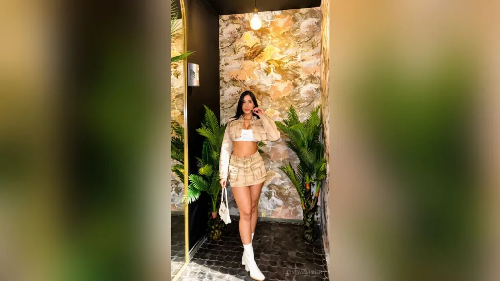 CintyaLeinner — summer vibes🔥
