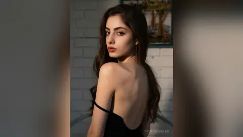 CherlyDouglas — Sexy back