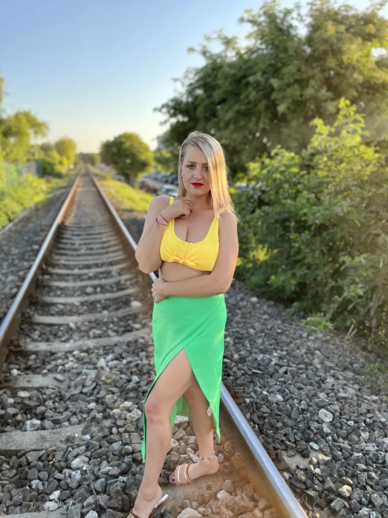 MayaTrainnor — Streamate Photos