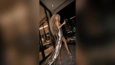 EvaElvish — 🫦🫶