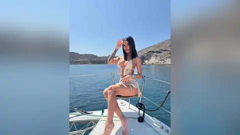 SofyTaylor — 🇹🇷🇷🇴🇬🇷🇪🇸