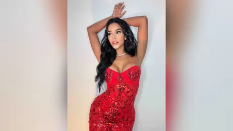 Alison — Burning red