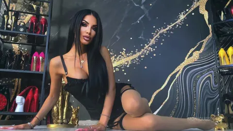 MoniqueSpelll — 1