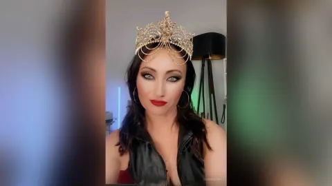 IsisBrown — Her Majesty 