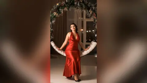 KatCrowley — 🎀 My Christmas Night 🎀