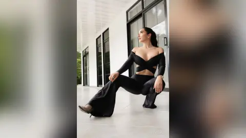 VickyBaez — Unstoppable!