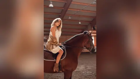 CarolineMayer — Horse ride:)