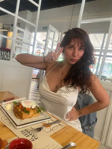 LoolaBrown — Streamate Photos