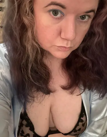 CrystalRivers33 — Streamate Photos