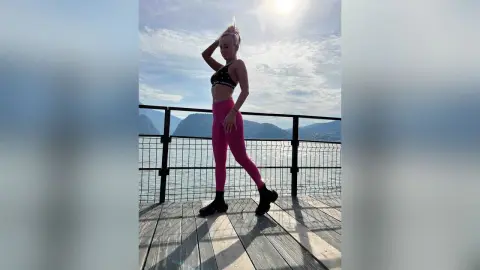 RianaRoss — Riana 2022