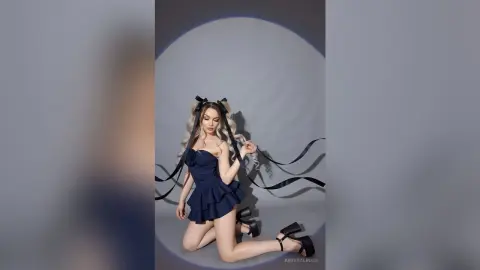 KrystalRoss — Temptation Starts Here