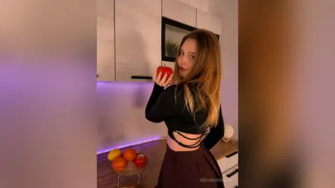 EricaRobinson — me🍒