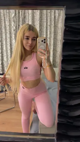 AnjelinaPoem — Streamate Photos