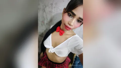 AridnnaSanchez — .