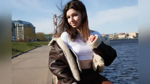 EmmieWren — 𝑾𝒂𝒍𝒌 𝒘𝒊𝒕𝒉 𝒎𝒆