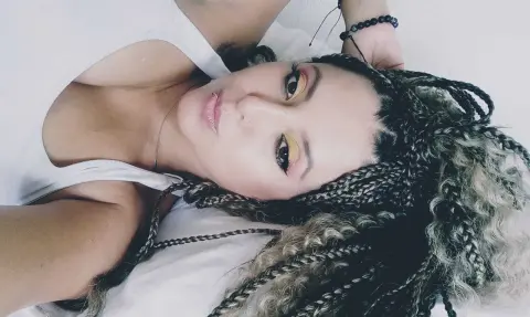 Shanonlovee — Streamate Photos