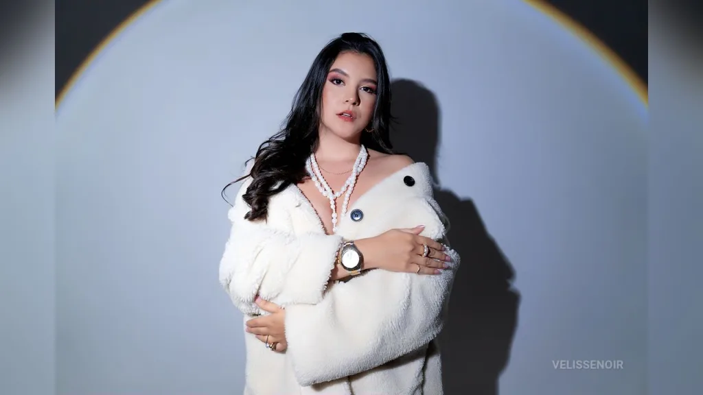 VelisseNoir — Ready for a wild night?