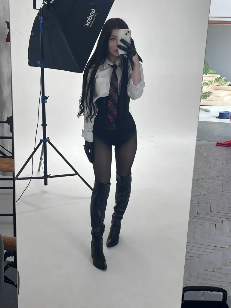 ShinaReed — Streamate Photos