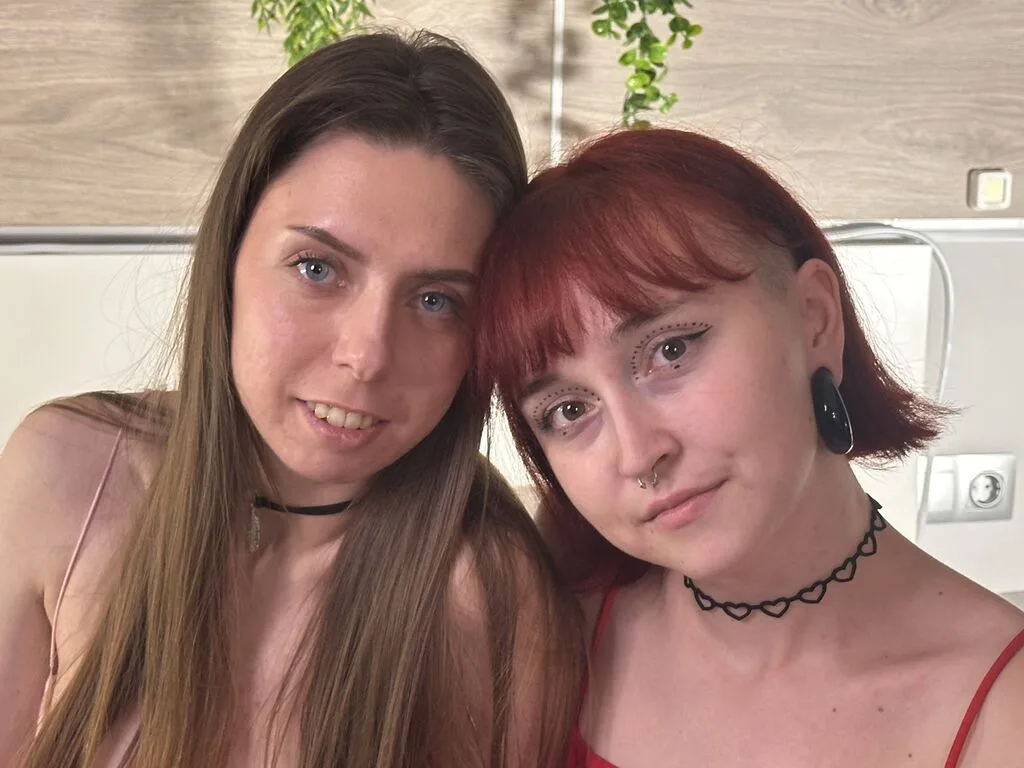 VerleneAndOlimpa — live cam