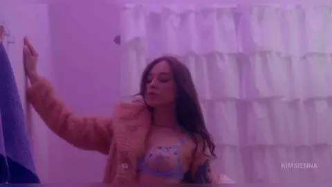 Sienna Kim — 🎥 