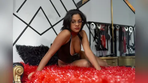 LenaVelour — Sexy👅💦💦