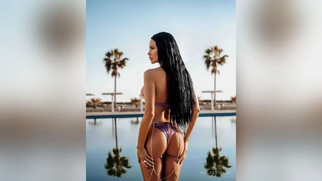 HillaryHolm — Summer lover