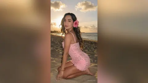 LilianMendoza — Vacations Time 🌅