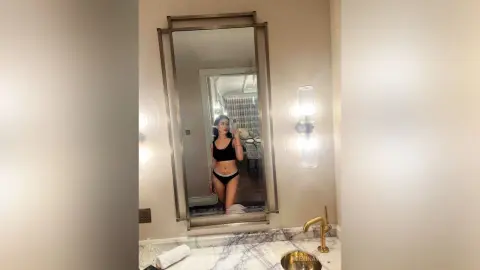 AlexinaWoss — 👠 💋