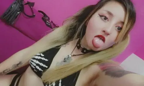 MEIJAISENN — Streamate Photos