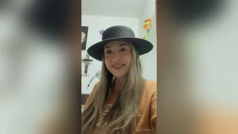 CasieNorman — Soy tu rubia favorita