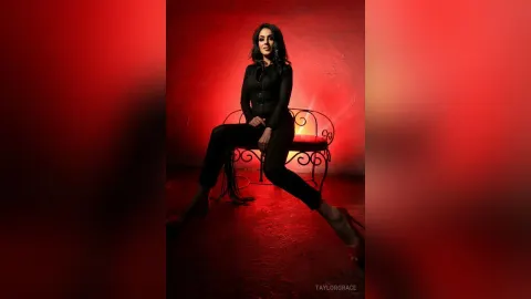 TaylorGrace — Domina