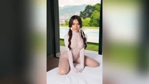 CatalinaDalessio — I love fishnet