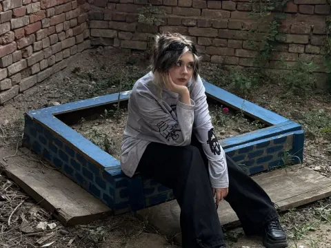 VernellZiccardi cam model