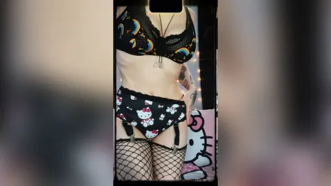 LeslieEden — .