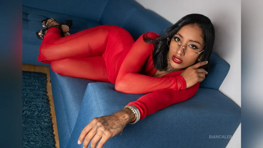 BiancaLeb — Glamour
