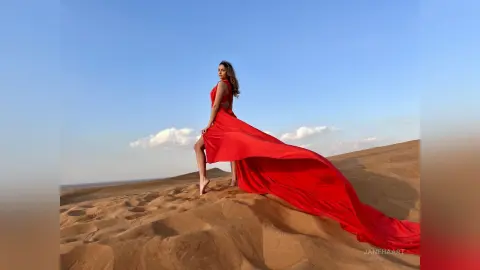 Jane — Dubai