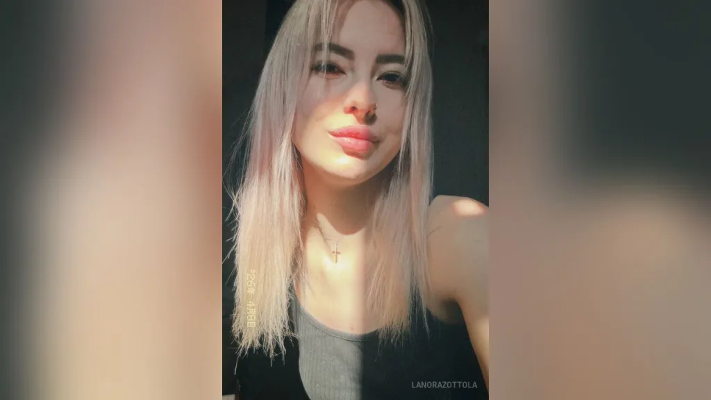 LanoraZottola
