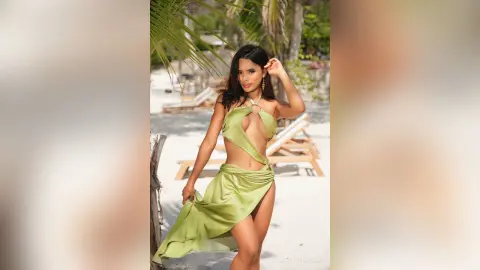 SamanthaSwan — sunkissed