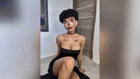CelineMoretti — Me😛