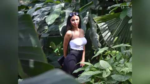 JuliaHayss — juliahayes in park