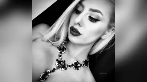 Anna — Back to Black