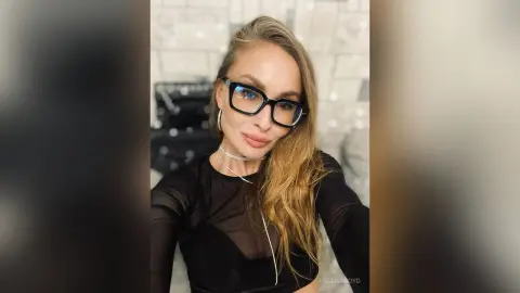 HelenaBoyd — hello gentlemen